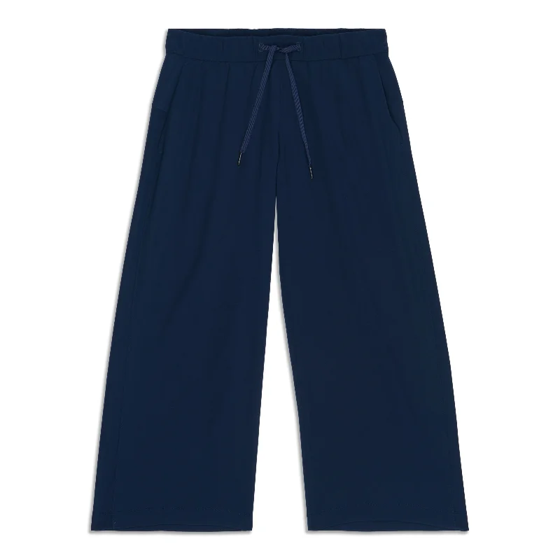 Slim-Fit Tapered Pants for Sharp Silhouette-On The Fly Wide Leg Pant - Resale